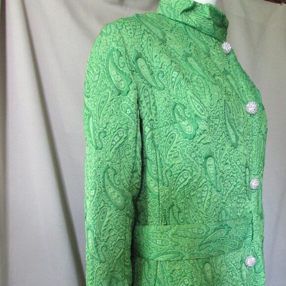 SALE Impressive 1960 Style Coat Dress in Lime Brocade - Picture 6 of 15